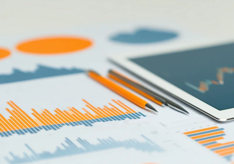 Graphiques d'analyse de marché boursier avec tendances de croissance